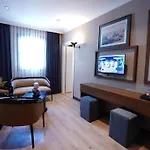 Mineo Taksim